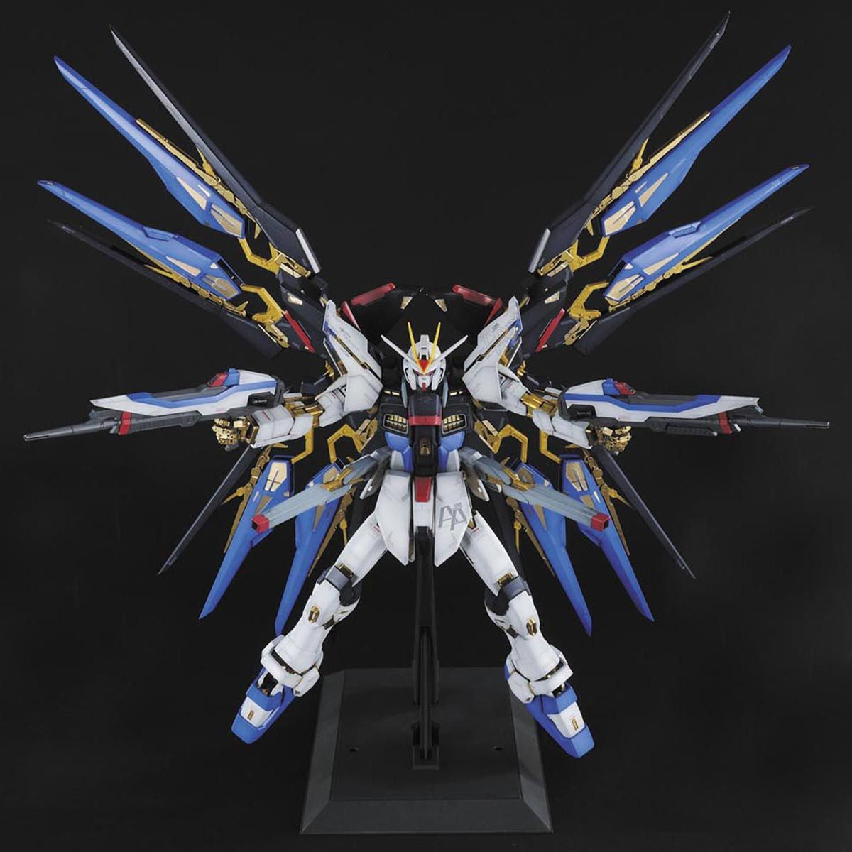 Bandai PG 1/60 Strike Freedom Gundam Model Kit