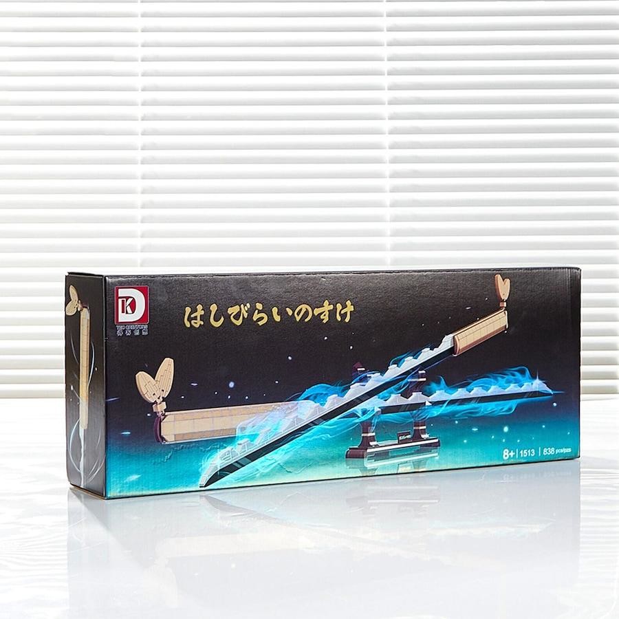 DK 1513 Demon Slayer - Hashibira Inosuke's Katana Building Block Set