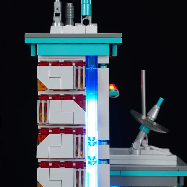 Lumibricks 17010 Cyberpunk Neoncity – Neon Tech Station Building Blocks with LED Lights | 1282 Pieces
