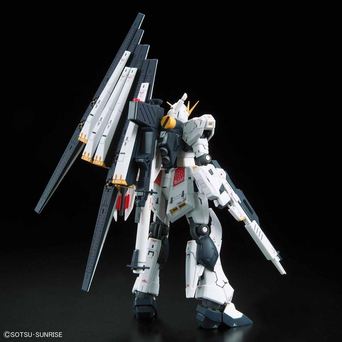 Bandai RG 1/144 Nu GUNDAM RX-93 Plastic Model Kit