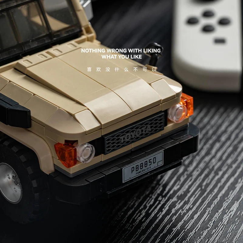 PowerBuild PB8850 Toyota Land Cruiser LC78 4WD Building Blocks Model Kit
