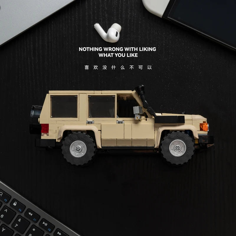 PowerBuild PB8850 Toyota Land Cruiser LC78 4WD Building Blocks Model Kit